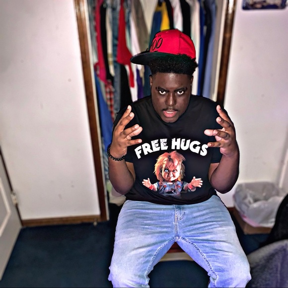 Meet your Posher, Jaylem - Picture 1 of 2